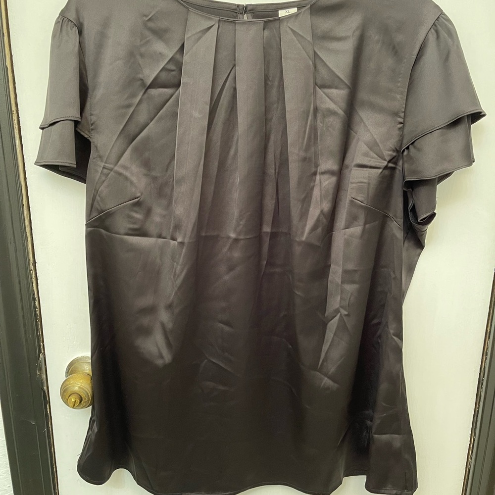 Chic Black Satin Women's Blouse